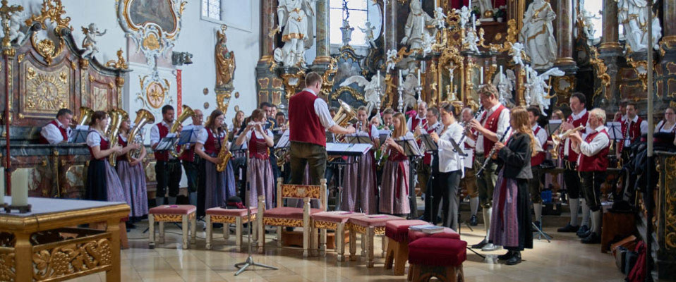 Kirchliche Trauung mit Die Harmoniemusik Seeg