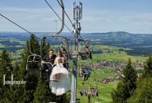 Abfart zur Buchenbergbahn und Sessellift zur Alm auf etwa 1140m Höhe